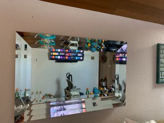 Itallian Made Mirror 32×49.5