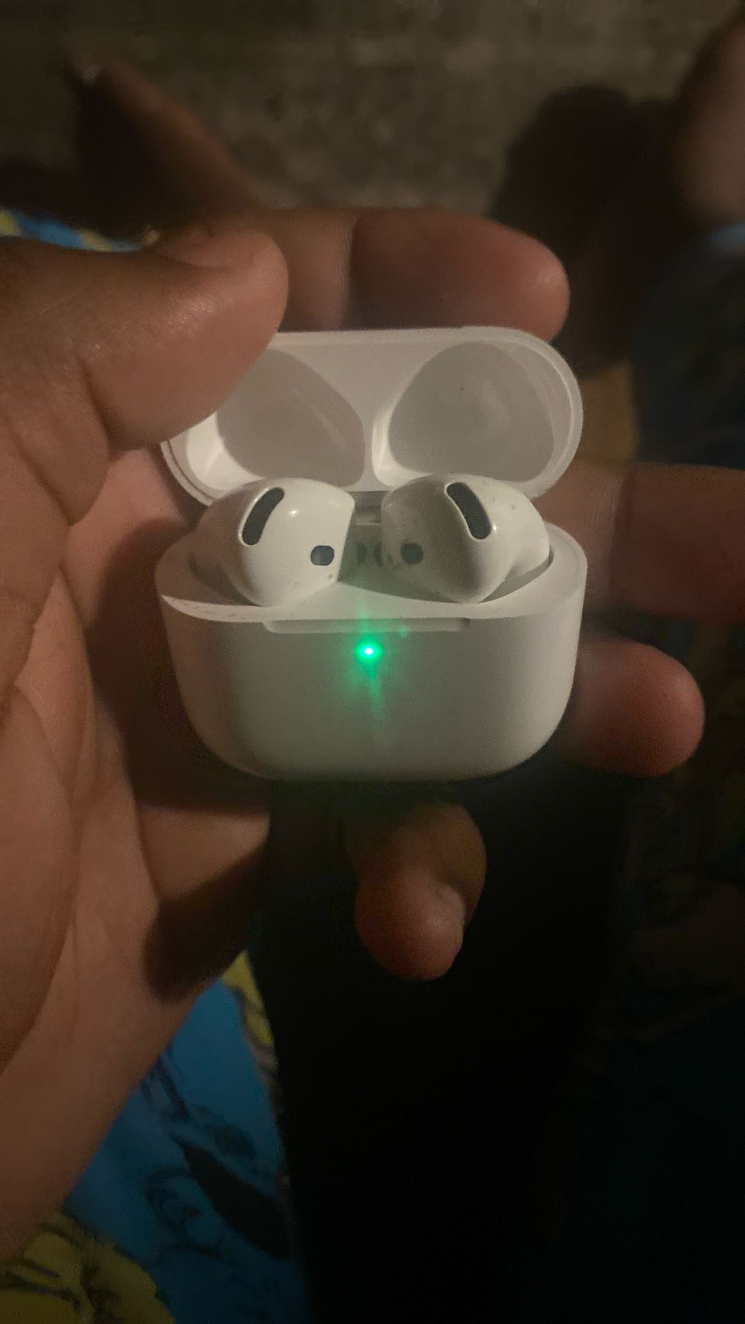 AirPods 4th Gen