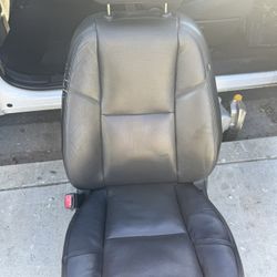GMC Denali Front Leather Seat 