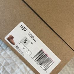Ugg #5 Us 