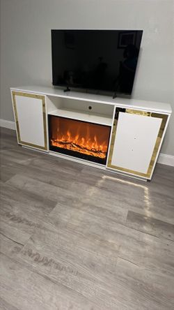 Cali-White tv stand