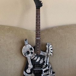 Dokken George Lynch Style Skull And Bones Guitar