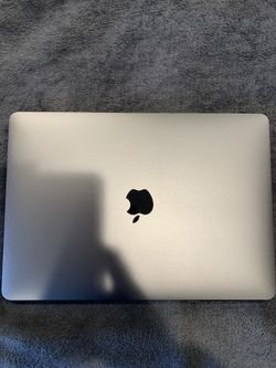 Apple - MacBook Pro - 13" Display - Intel Core i5 - 8GB Memory - 128GB SSD (Latest Model) - Space Gray