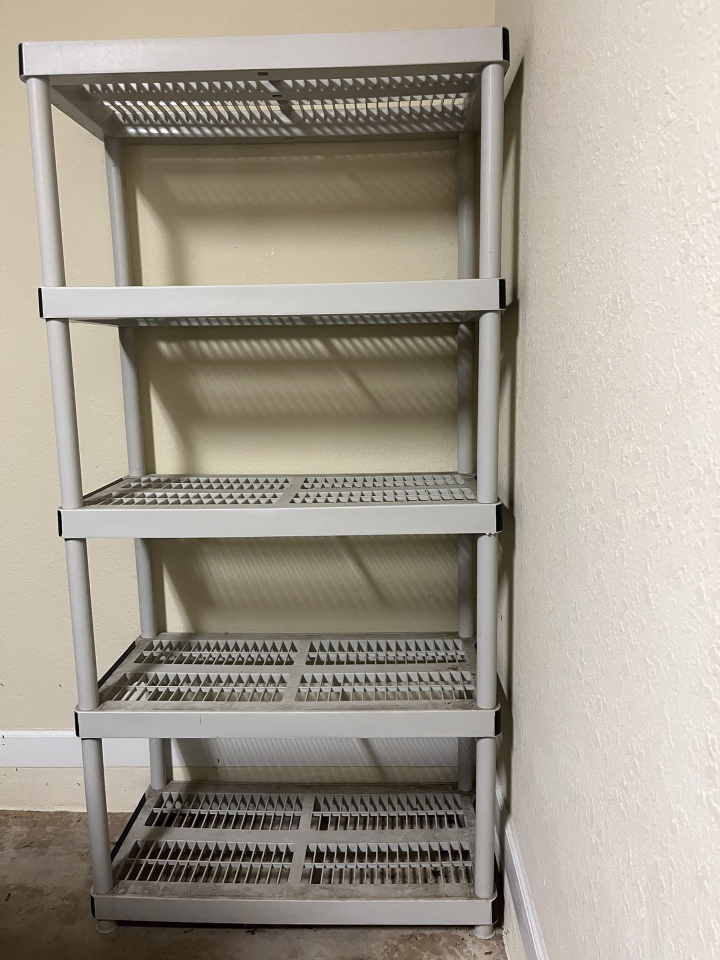 Heavy Duty Plastic Garage Storage Shelving Unit 5 Tier
