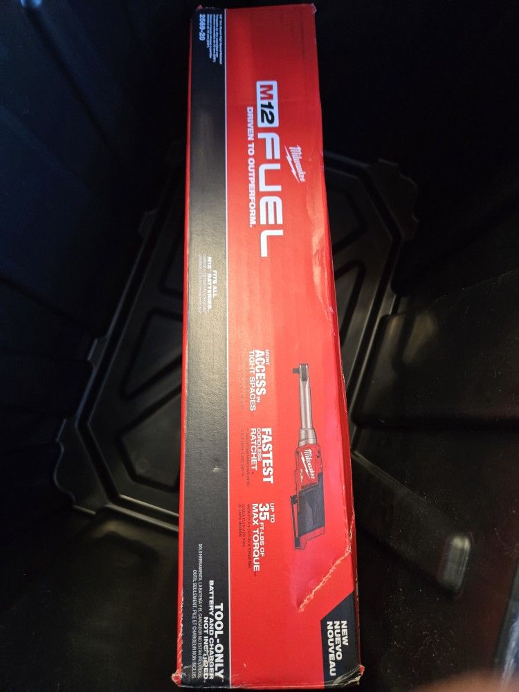 Milwaukee M12 3/8 Extended Reach High Speed Ratchet