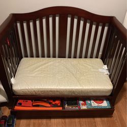 Crib With Storage Drawer