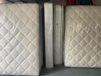 Queen Mattress White Quilted