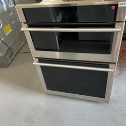 ELECTROLUX 30” MICROWAVE OVEN COMBO STAINLESS STEEL $2000