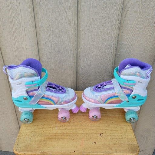 ROLLER SKATE SIZES JR 13 TO 3 WHIT LIGHT