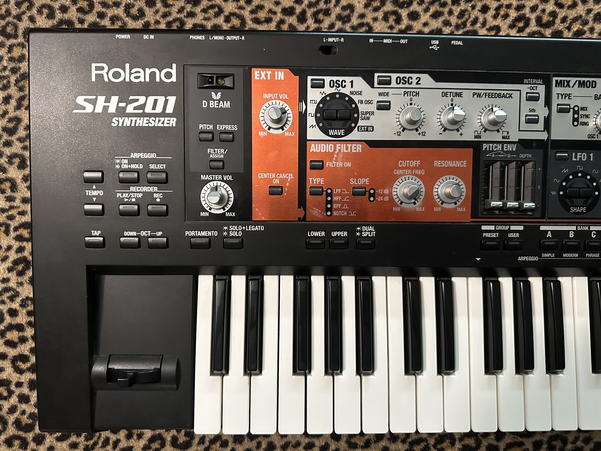 Roland SH-201 Virtual Analog Synth 49 Key w/bag