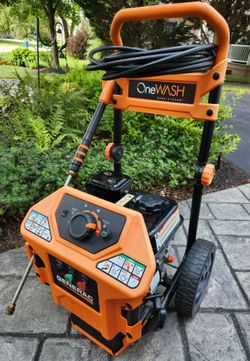 Versatile Fully-Equipped Power Washer