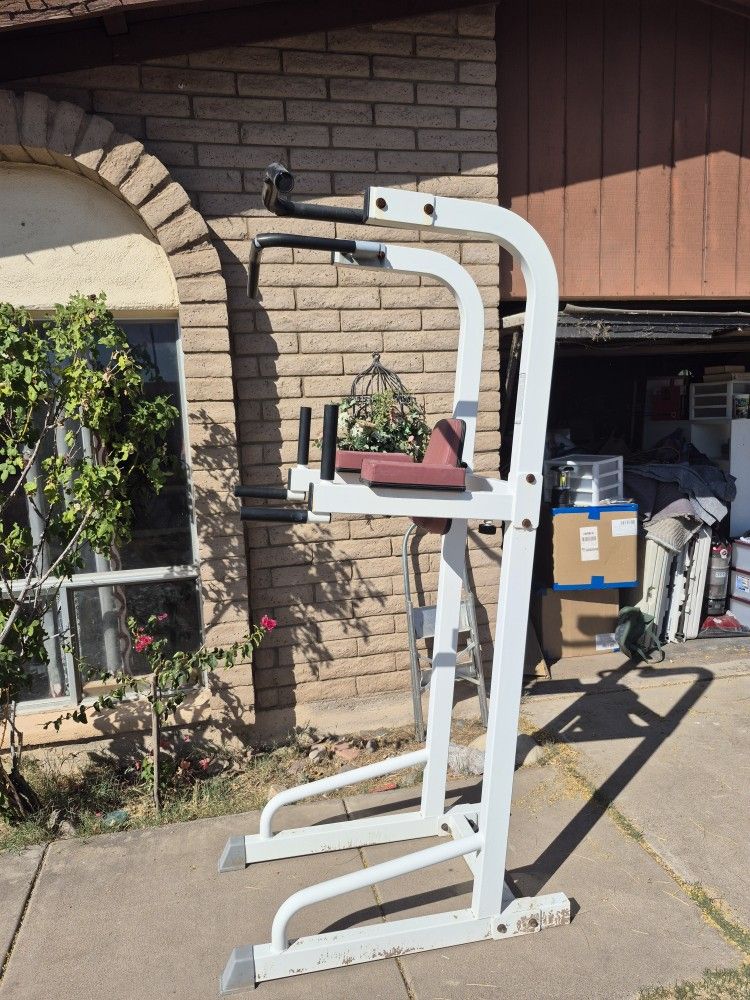 Power Tower Pull Up And Ab Workout Station