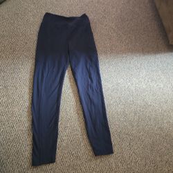 Navy leggings with pocket size 7-8