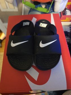 Nike slide littke kids size 10