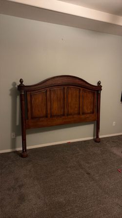 Wood Panel Headboard with Column Posts