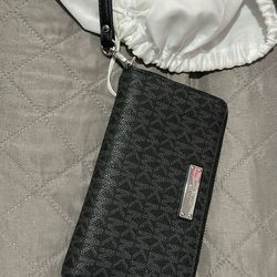 MK wallet  and bag