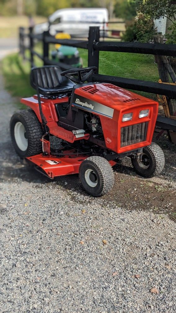 1990 Or 1991 Simplicity 16GTH Lawn Tractor