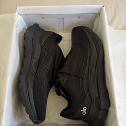 Alo yoga shoes