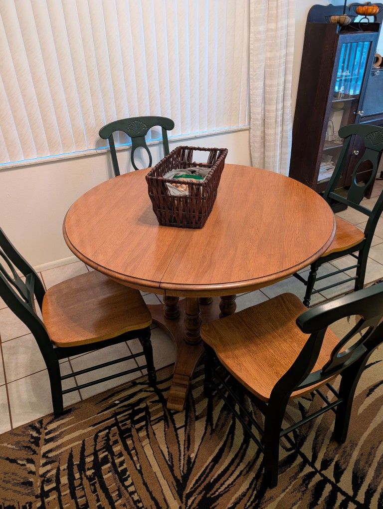 Free Dining Table 