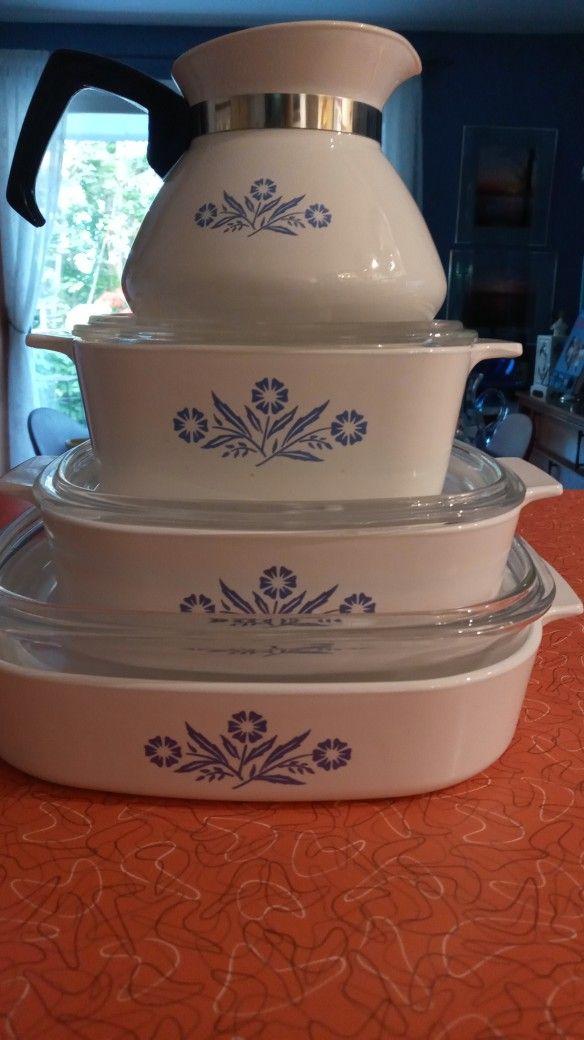 Pyrex Corning Blue Cornflower Set