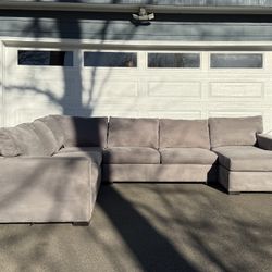 Crate and Barrel Axis 4-Piece L-Shaped Sectional Sofa with Chaise Lounge