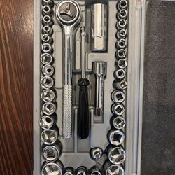 Full Socket Wrench Set