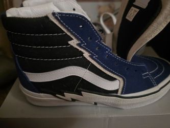 🔥 Size 6.5 Vans like new. 5 in mens. Make offer