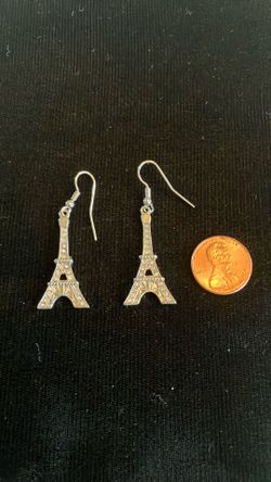 Silver Eiffel Tower earrings