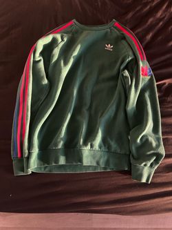 Green adidas sweatshirt (medium)