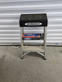 New Werner 2 ft Aluminum Step Ladder. "CHECK OUT MY PAGE FOR MORE DEALS "