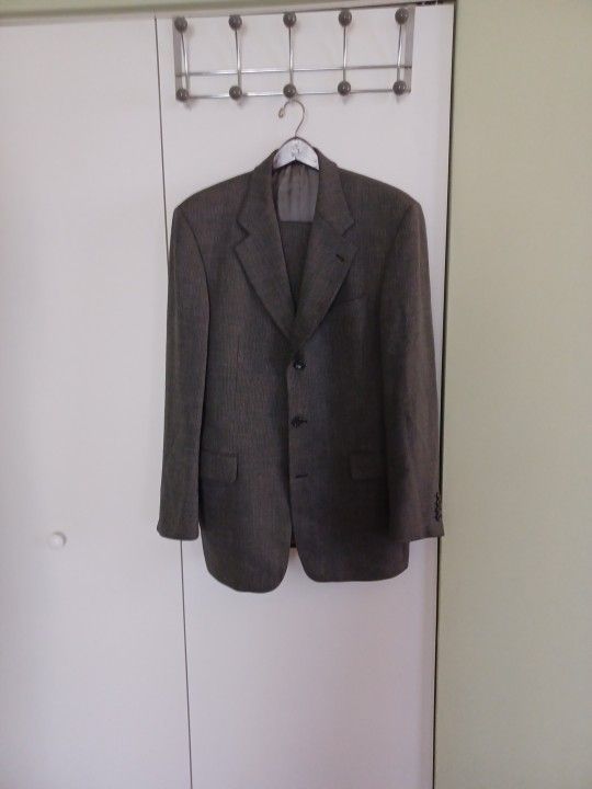 Men's Suit