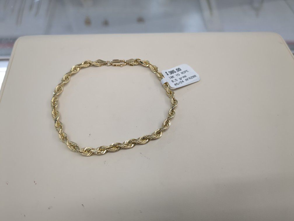 10k Gold Rope Bracelet 8.5 Grams Layaway Available 10% Down If You Are Interested Please Ask For Maribel Thank You 