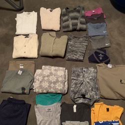 Women’s tops, sweaters, flannel, purses 