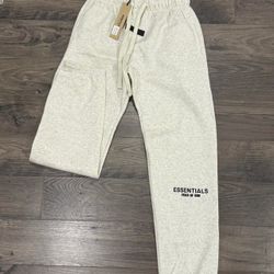 grey essential sweats 