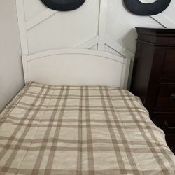 Pottery Barn Kids Austen Twin Bed Frame - White