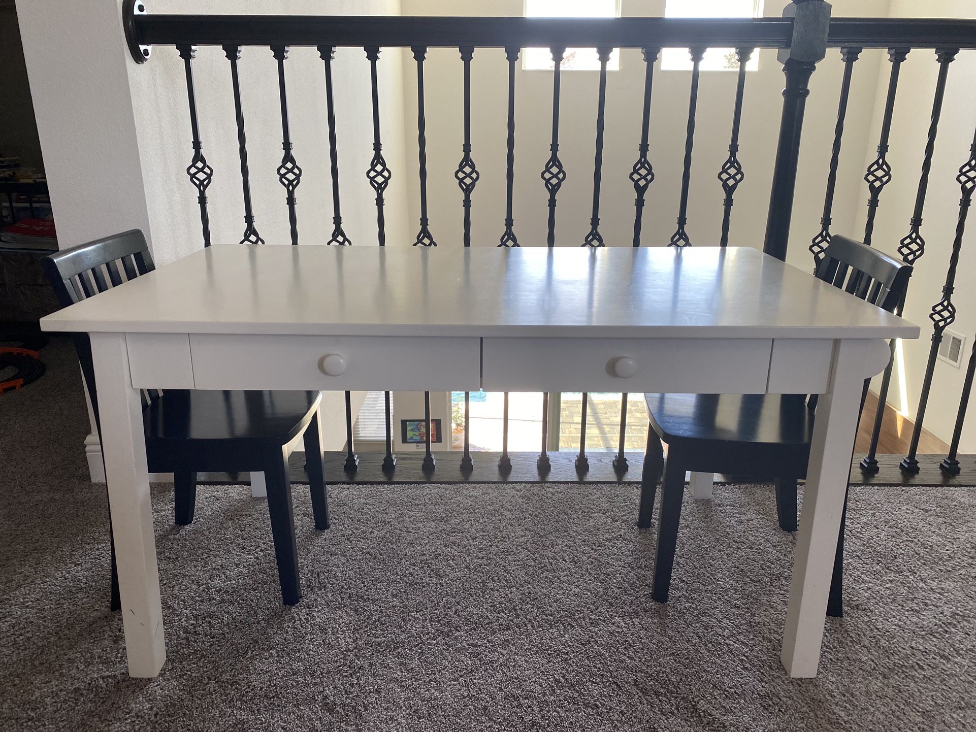 Pottery Barn Table And Chairs 