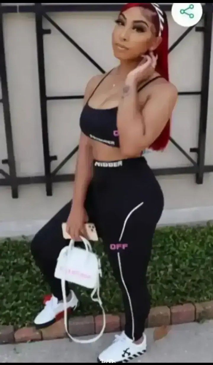 SPORTS BRA n STRETCH PANTS...2-pc .. OFF WHITE. Set .... New . S-M-L - CHECK OUT MY PAGE FOR MORE ITEMS