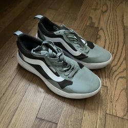 Women’s Range Vans
