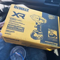Dewalt XR 1/2 Impact Wrench Kit 