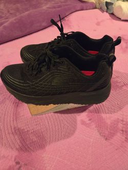 Skecherd womens working shoes