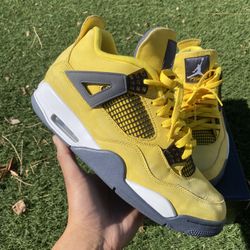 Jordan Retro 4s Lightning $70 FIRM 