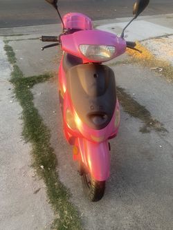 Tao Tao 50 cc scooter
