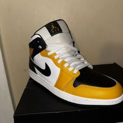 Air Jordan 1 Mid