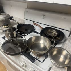 Cookware/utensils - pots, pans & cooker