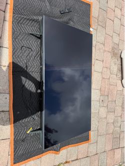 Samsung 48’ TV