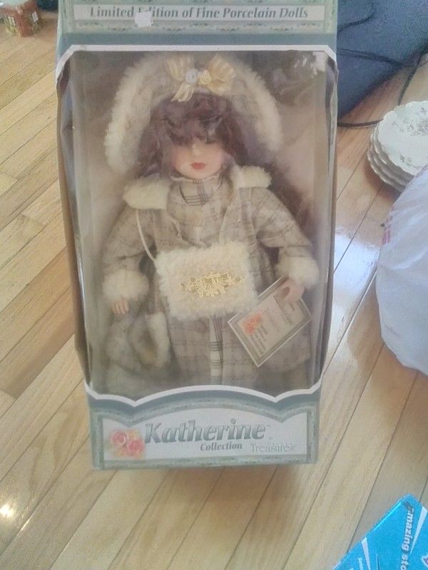 Kathleen Collection Limited Edition Porcelain Doll In Box 