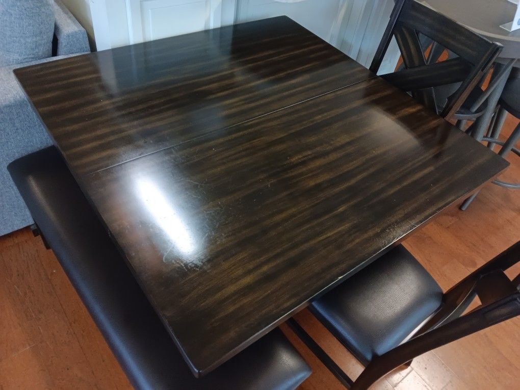 *Stellar Value!!!*---Stunning Kelly Dining Table Sets W/4 Chairs And Bench---Delivery And Financing🫡