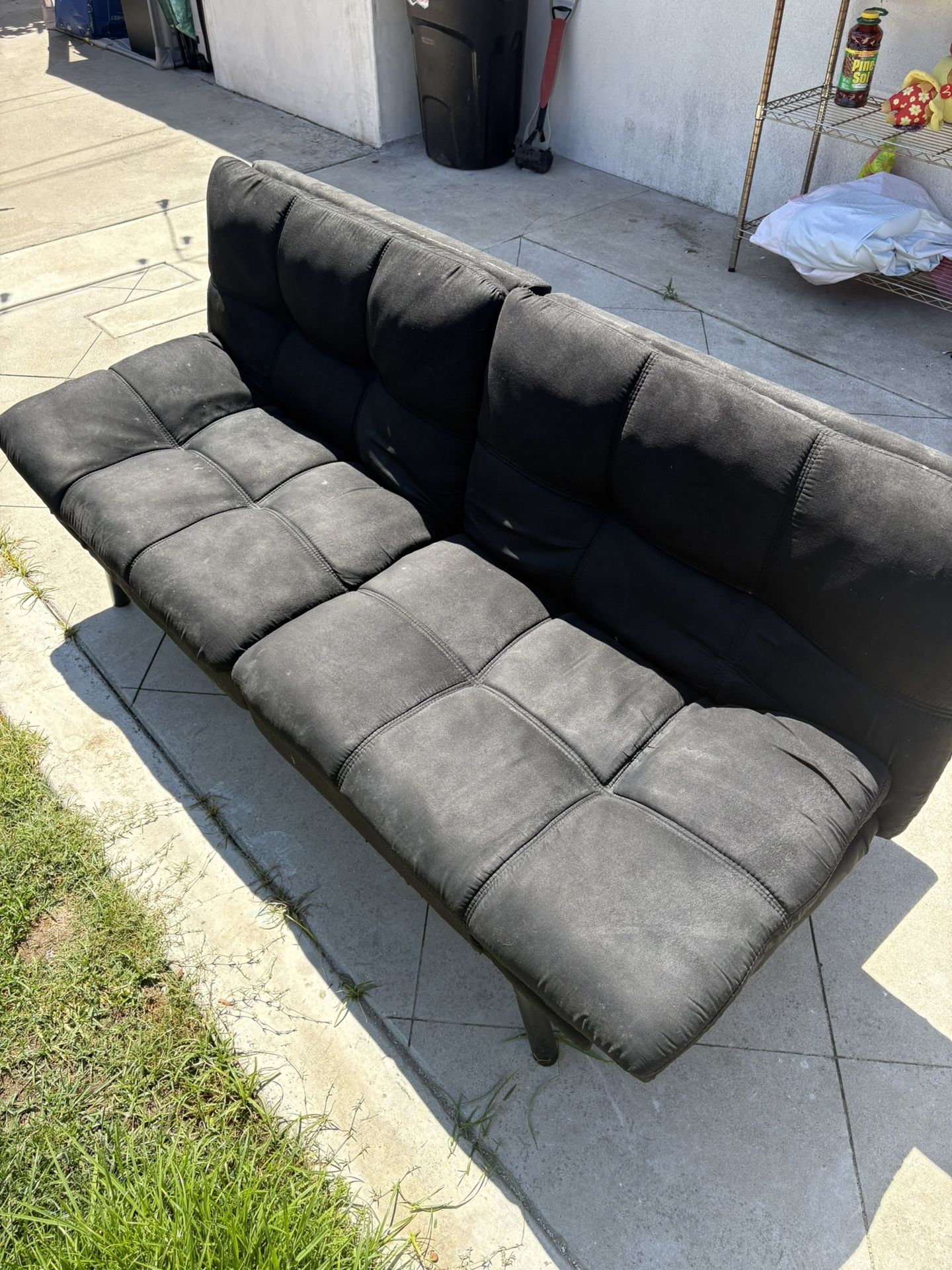 Valvet Black Futon FREE