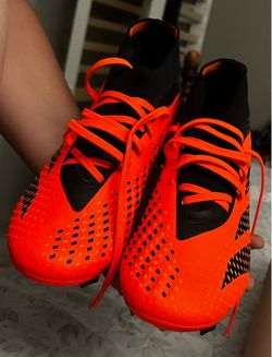 Predator soccer cleats  new $80