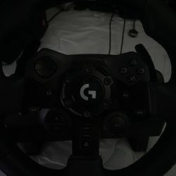 Logitech g923 gaming wheel